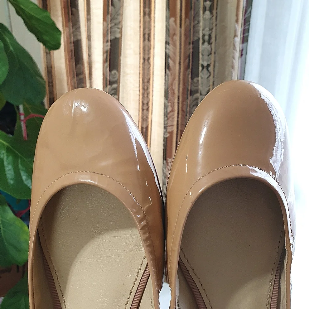 leather upper nude ballet flat slip-on flexible minimalist comfort and style 7.5